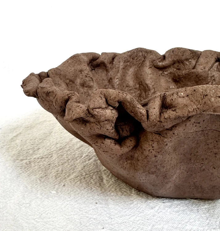 brązowy-wazon-i-misa-wabi-sabi.jpg