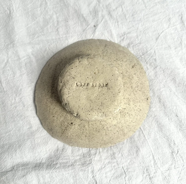 podstawka-na-nóżce-wabi-sabi.jpg