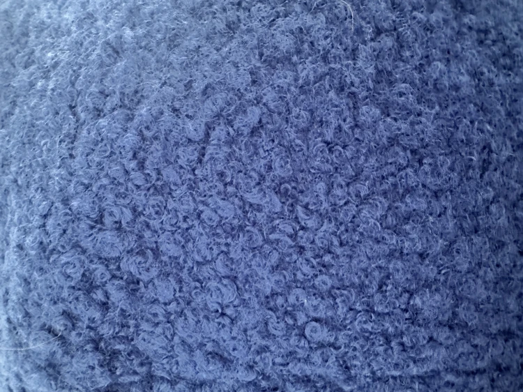 poduszka-kula-boucle-royal blue.jpg