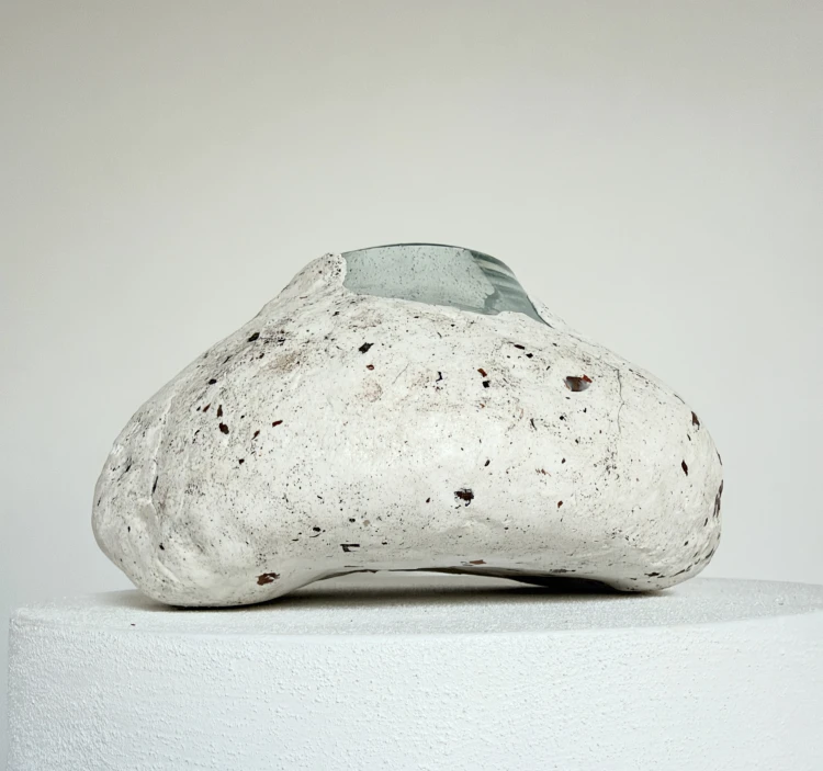rzeźbiarski-wazon-wabi-sabi.jpg