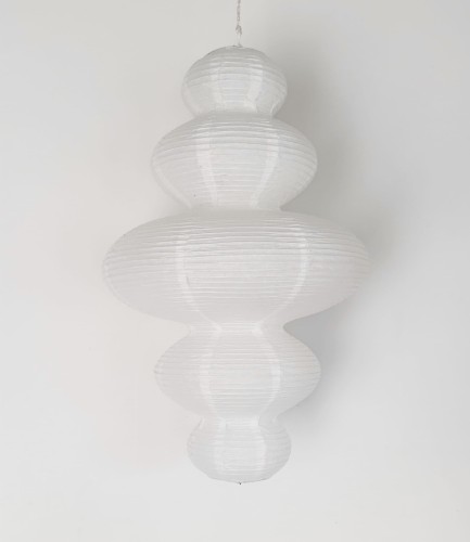 biała-duża-lampa-z-papieru-ryżowego.jpg