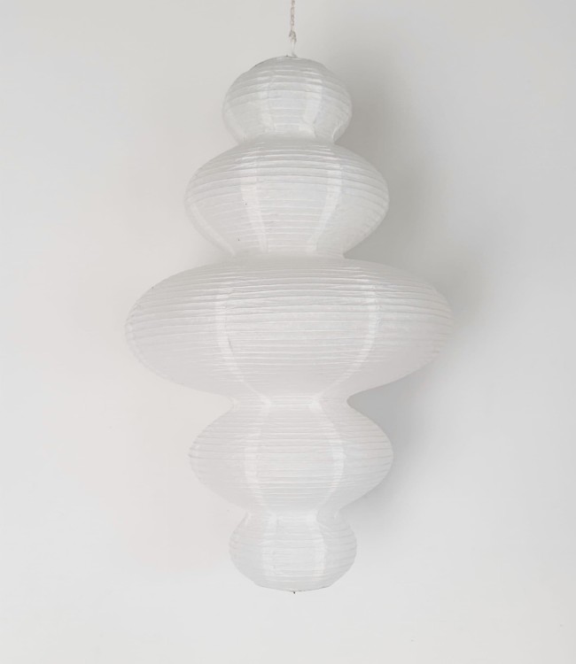 biała-duża-lampa-z-papieru-ryżowego.jpg