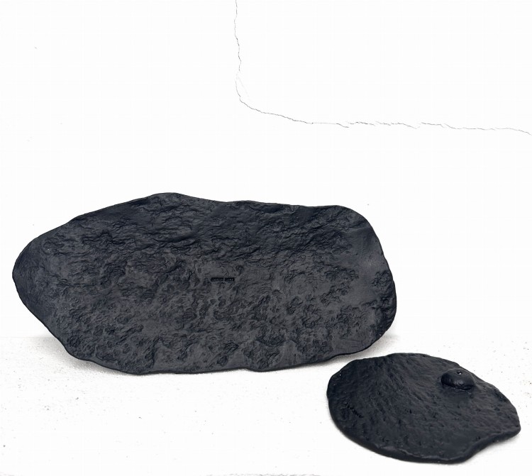 czarne-podstawki-z gliny-hand-made.jpg
