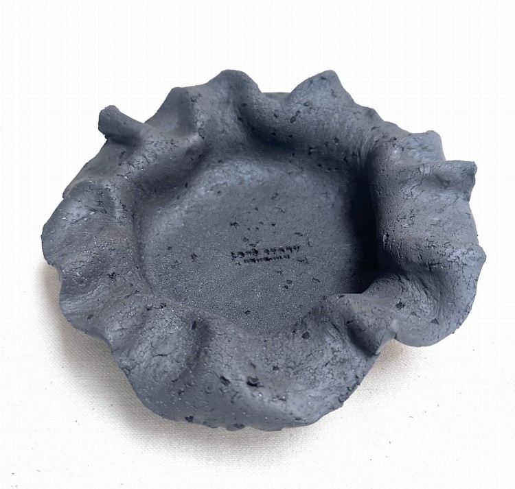 czarna-misa-z-gliny-wabi-sabi.jpg